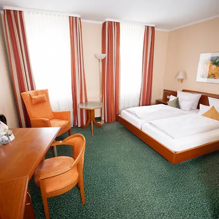 Otel Weisses Lamm Veitshöchheim