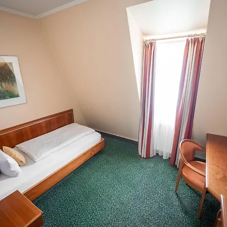 Weisses Lamm Otel Veitshöchheim