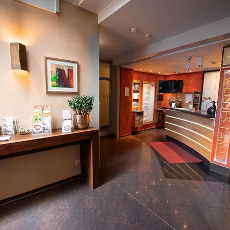 Otel Weisses Lamm 3*
