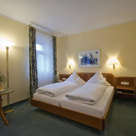 Otel Weisses Lamm Veitshöchheim