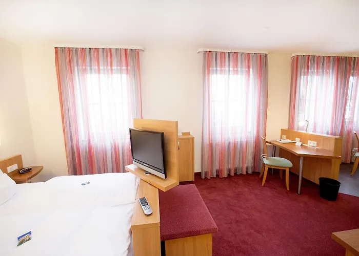 Hotel Weisses Lamm 3*