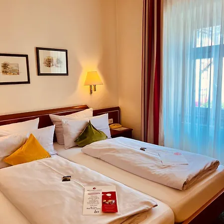 Hotel Weisses Lamm 3*